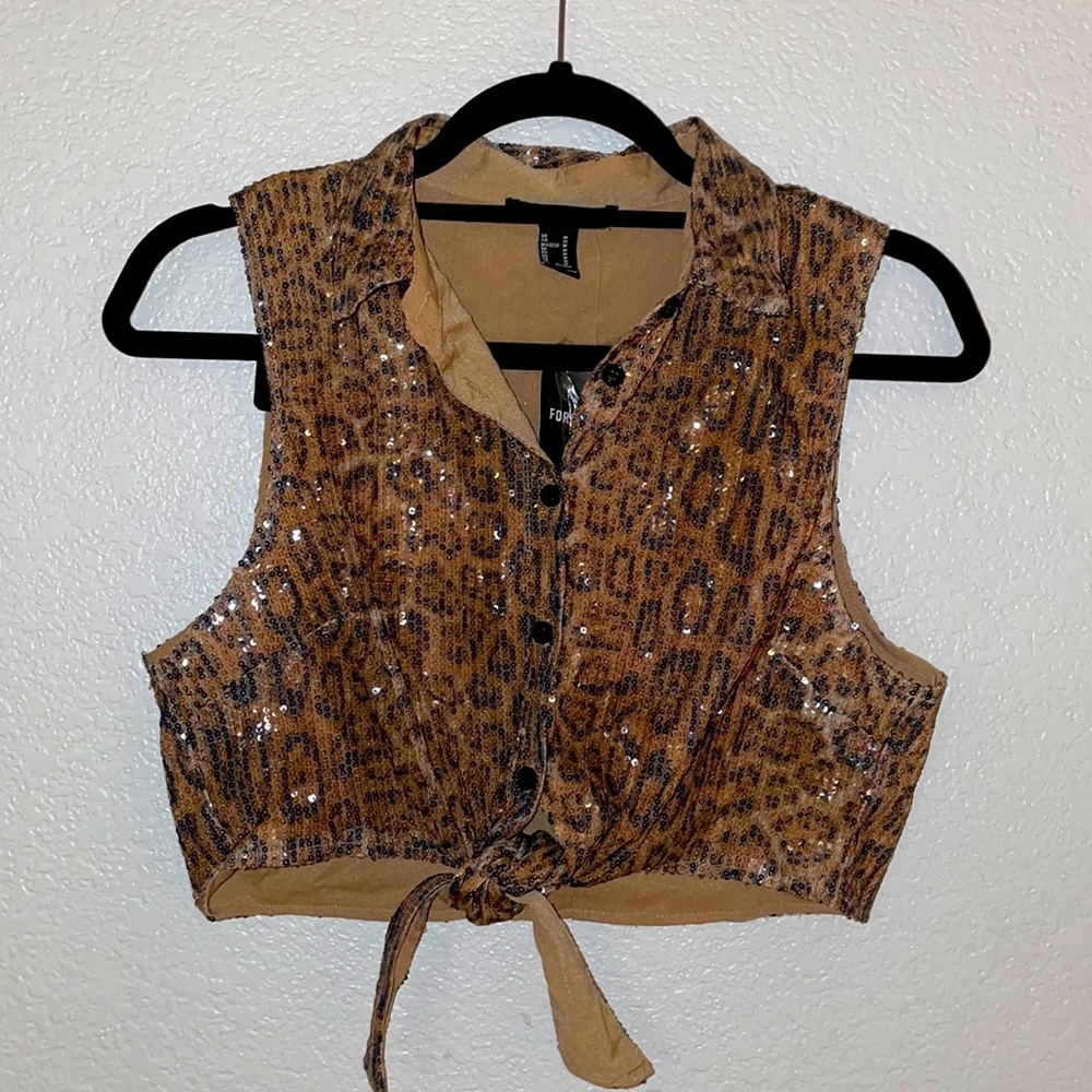 FOREVER 21 Matching Leopard Crop Top & Pants